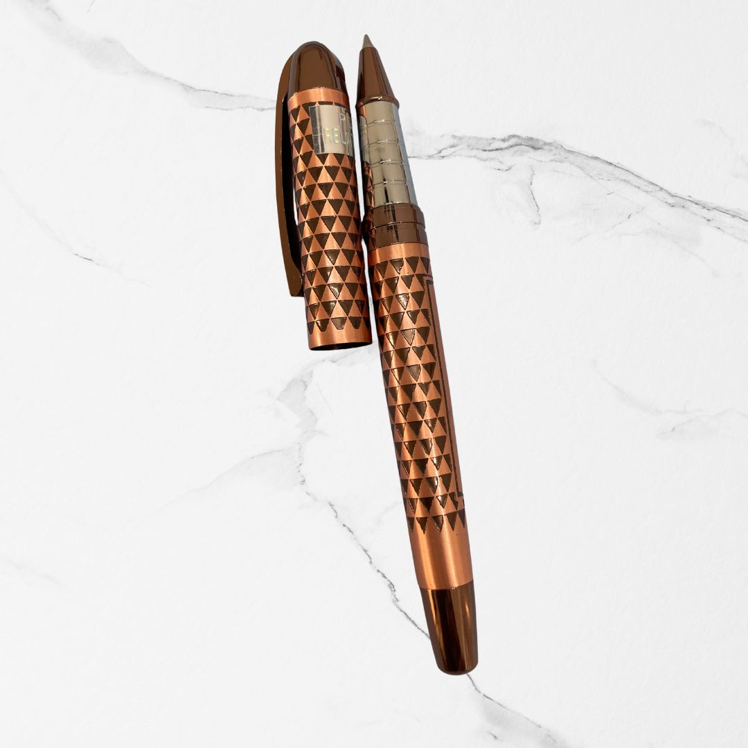 Why Many Professionals Start the Year With a New Pen