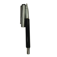 Black & Silver Pen – Sleek Openable Design for Smooth Writing