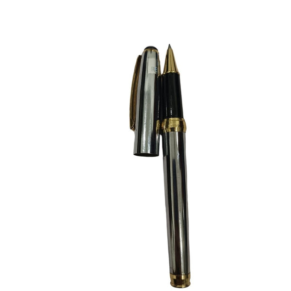 Silver and gold pen with openable design for smooth and reliable writing.