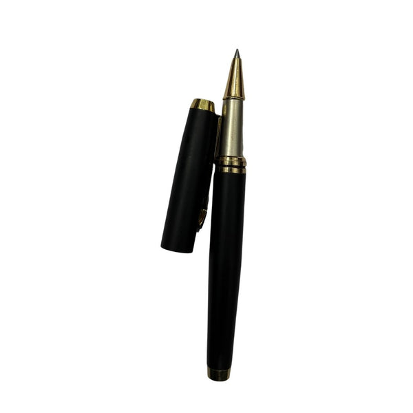 The Black and Gold Pen – Classic Openable Design for Professional Use