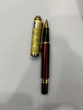 Golden Cap Horse Pen – Premium Design for Elegant Writing Valentine Gift