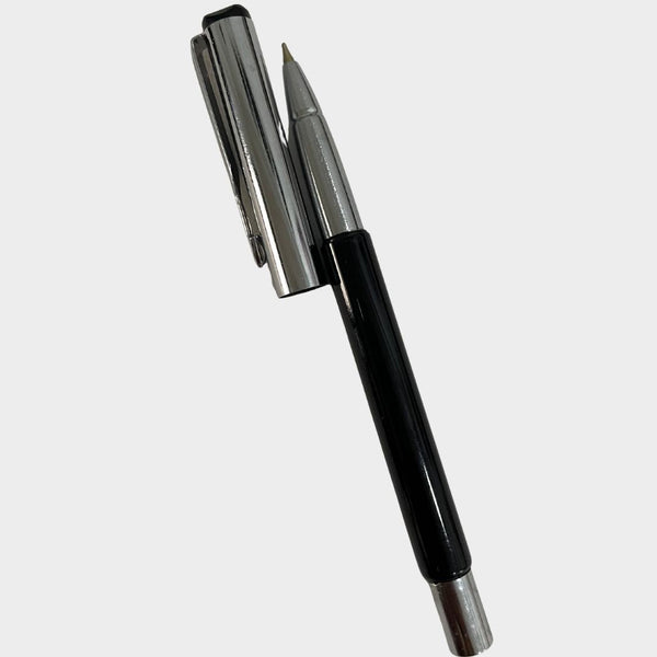 Black and Silver Ball Pen – Openable Mechanism
